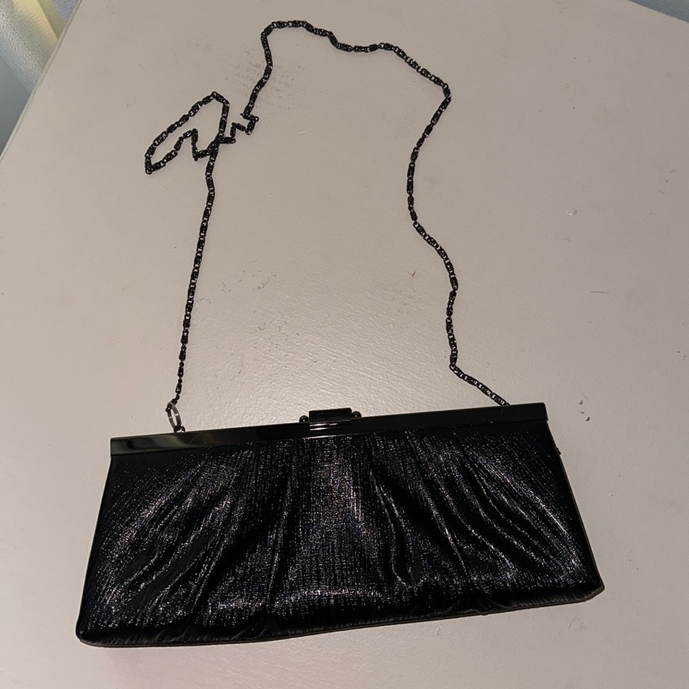 Like new vintage inspired small clutch purse with chain strap!